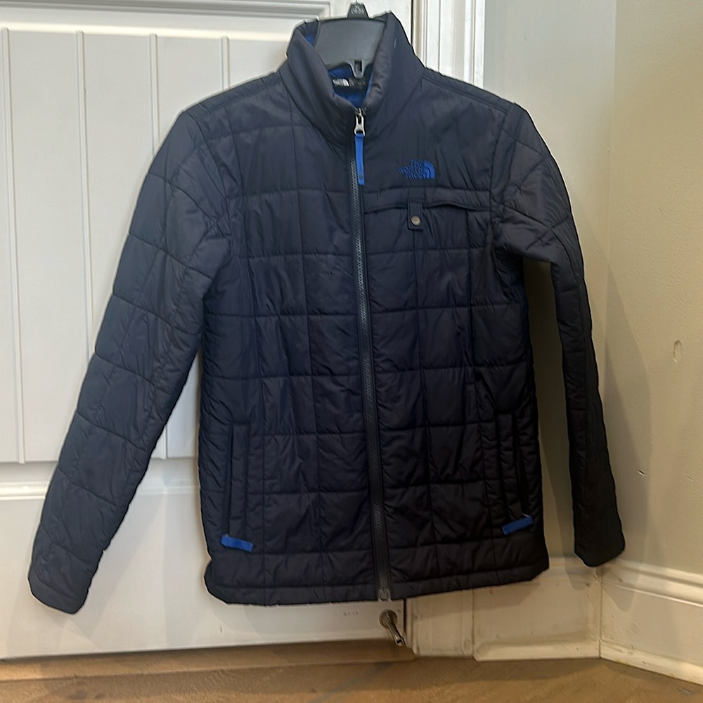 Boys Large Northface Jacket with pocket zipper
